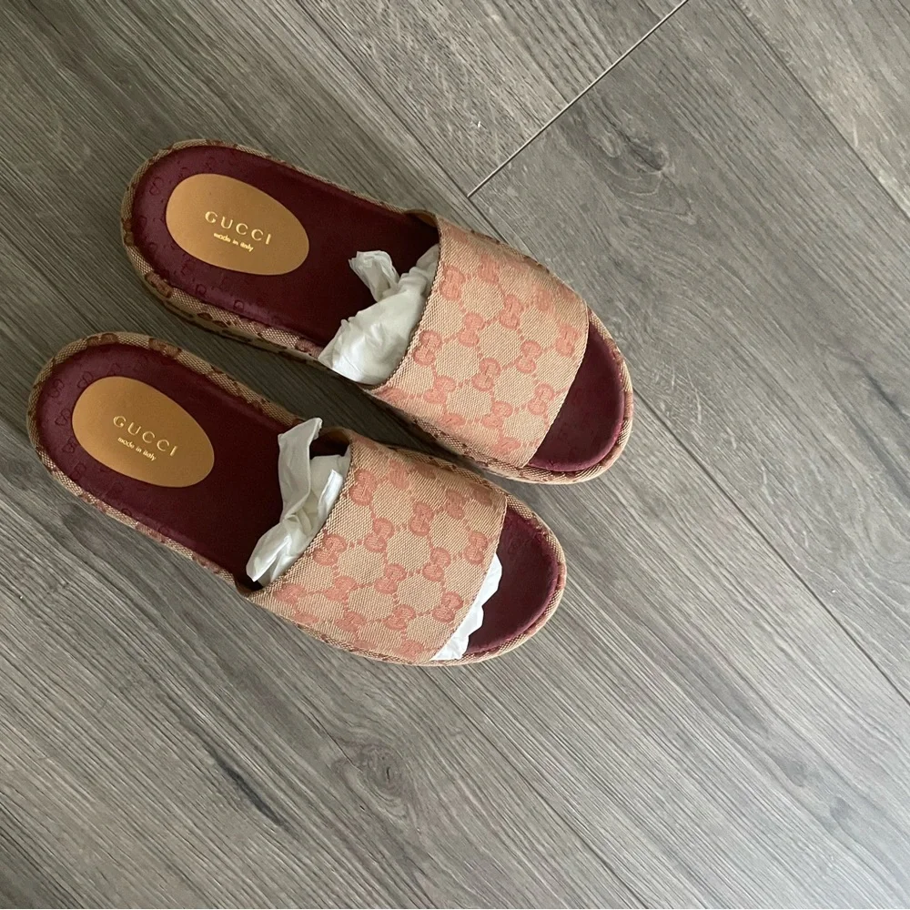 SOLD Women's Original GG slide sandal Size : 38 - Picture 4 of 6